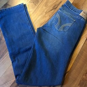 9R Hollister bootcut jeans NWOT
